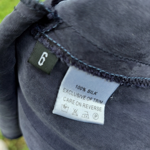 100% Silk Bubble Sleeve Mini Dress - Picture 8 of 12